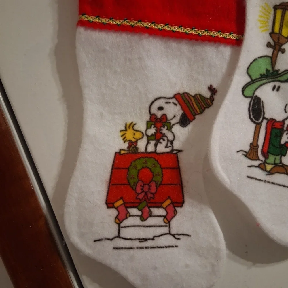 Vintage Peanuts Snoopy Christmas Stockings‎ Felt Graphic Print Lot Of 4 EUC